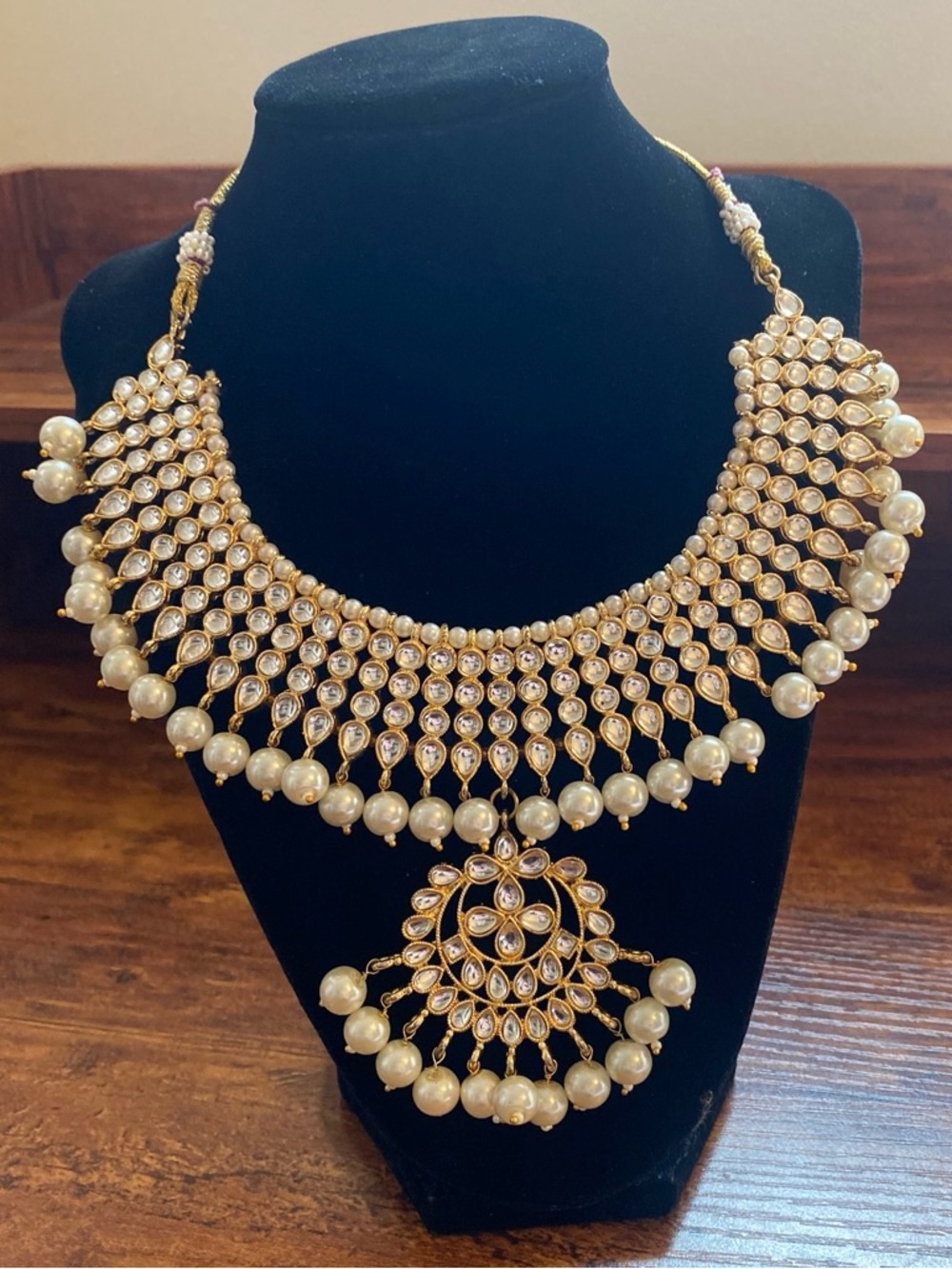 Stunning Kundan India Statement Necklace